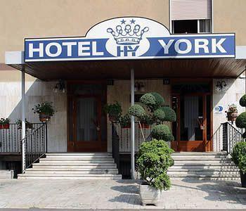 York Hotel Cinisello Balsamo Exterior photo